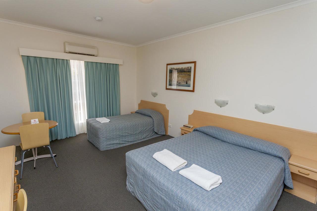 The Kidman Wayside Inn Griffith Eksteriør billede